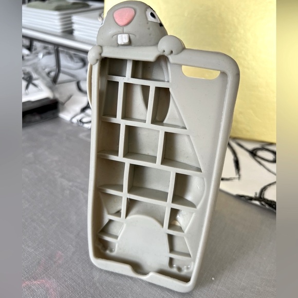 Moschino IPhone 6 case Send Offer - Picture 5 of 8